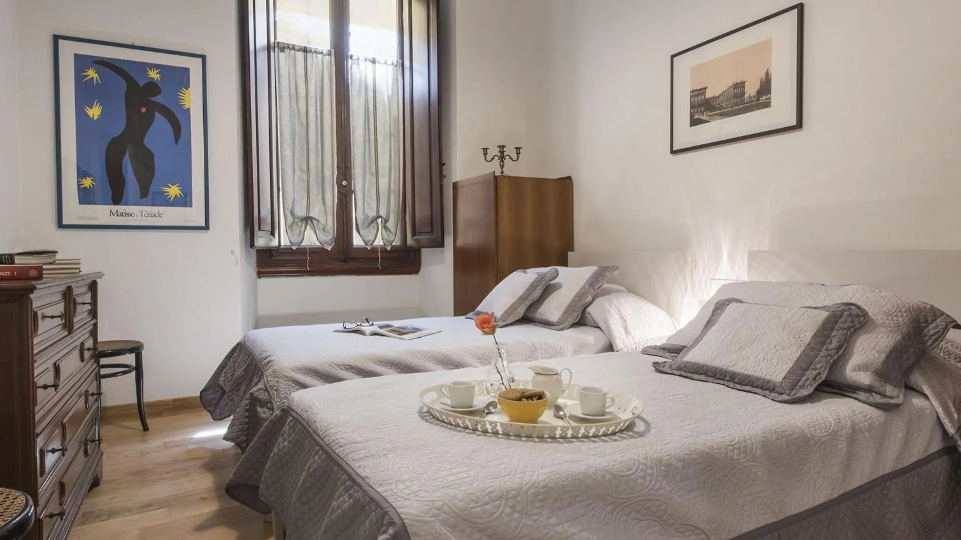 Apartment Degas Near Santa Maria Del Fiore Cathedral By Halldis フィレンツェ